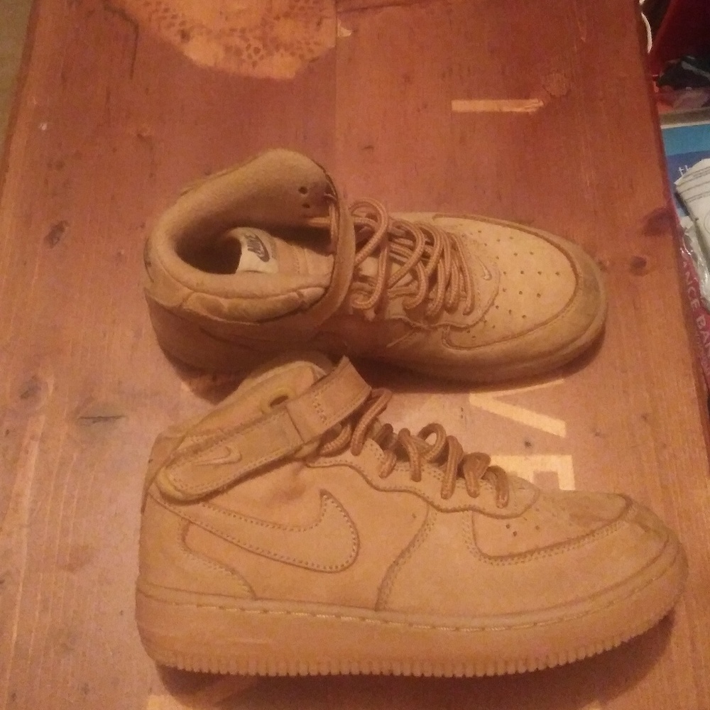 Tan Nike Air Force One